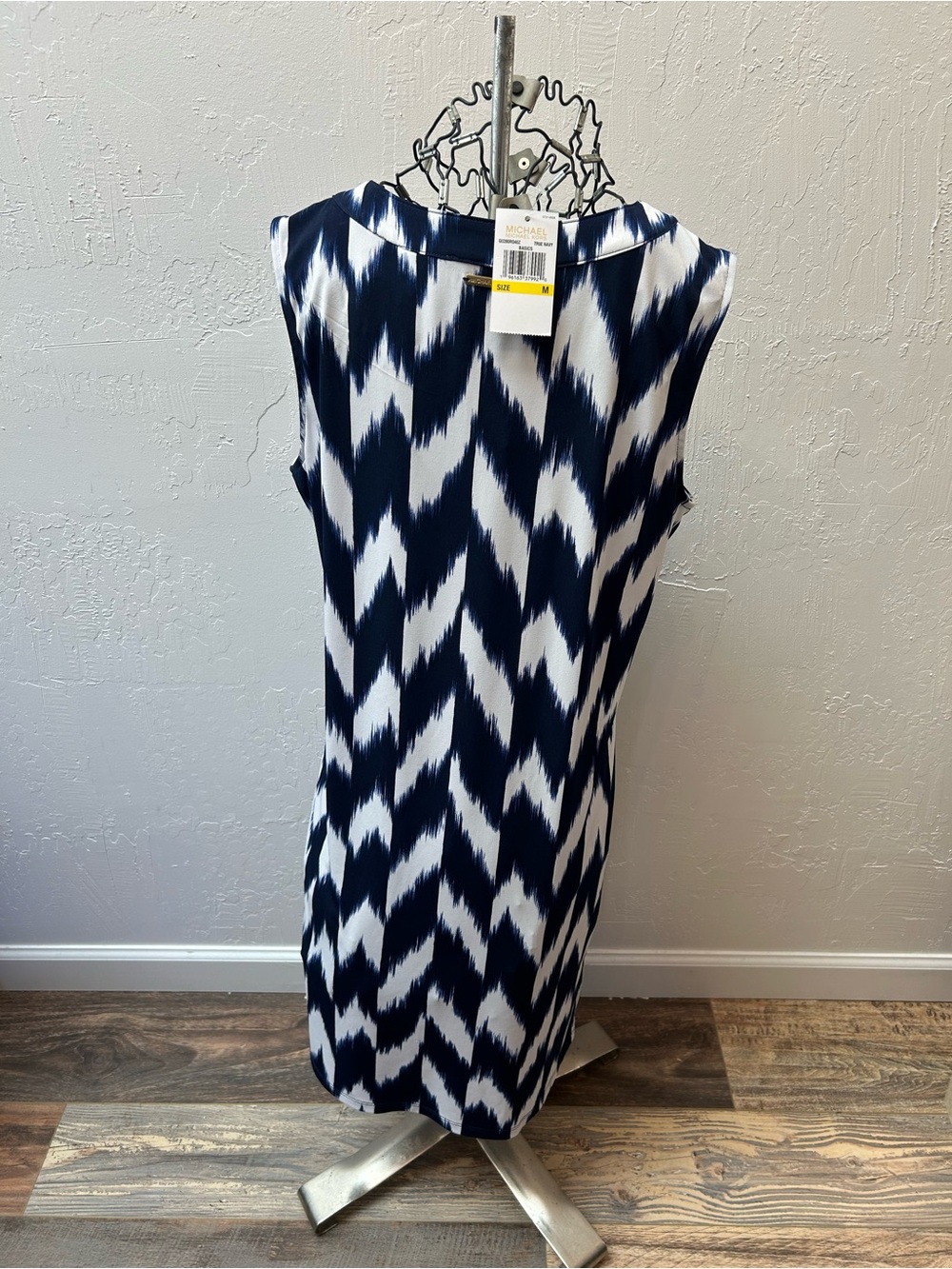 NWT Michael Michael Kors Navy White Ikat Sheath Dress Women’s Medium - Picture 4 of 5